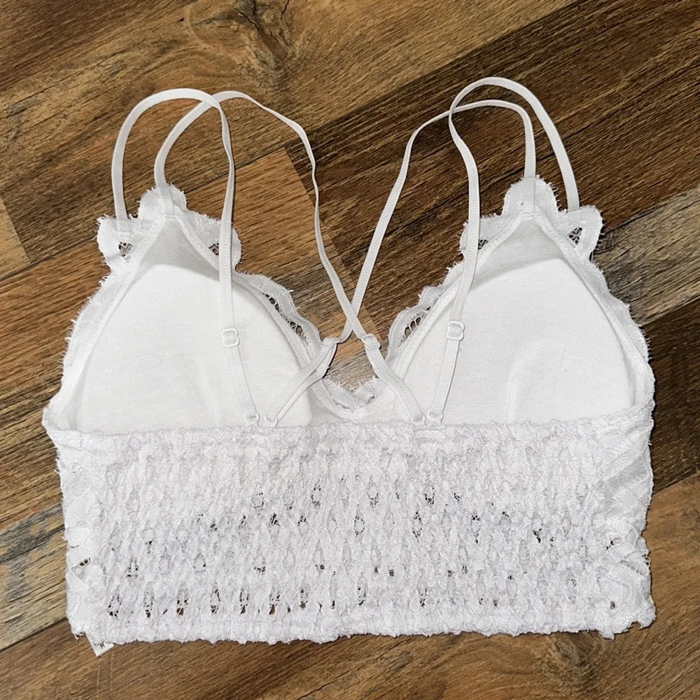 anemone boutique white bralette with adjustable straps - Picture 2 of 2